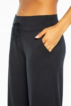 Marika Balance Collection Callie Capri