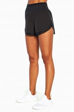 Marika Cycle House Flyaway Short 42 Marika Cycle House Flyaway Short