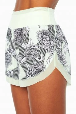 Marika Cycle House Flyaway Short 32 Marika Cycle House Flyaway Short