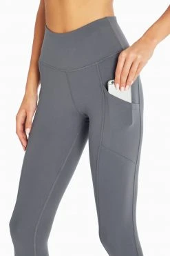Marika Drew Side Pocket Tummy Control Mid Calf Capri 30 Marika Drew Side Pocket Tummy Control Mid Calf Capri