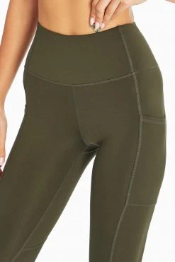 Marika Elsa Side Pocket Mid Calf Capri