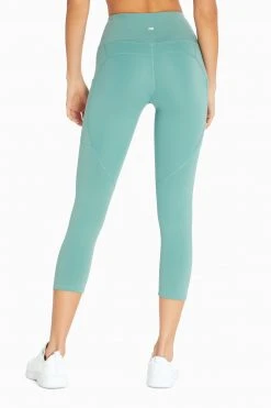 Marika Elsa Side Pocket Mid Calf Capri