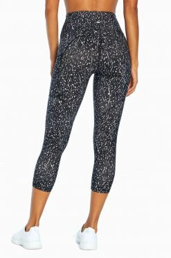 Marika Elsa Side Pocket Mid Calf Capri