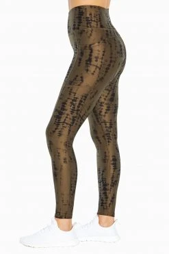 Marika Drift Side Pocket Legging Features