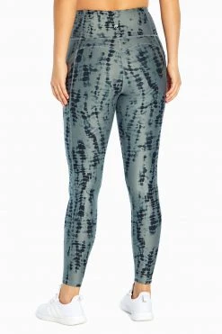 Marika Drift Side Pocket Legging Features
