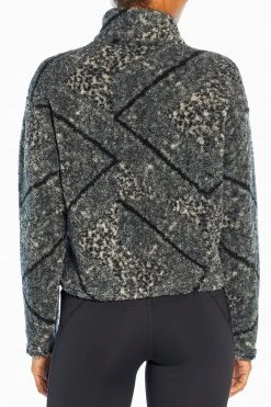 Marika Tyra Cropped Sherpa Pullover 37 Marika Tyra Cropped Sherpa Pullover